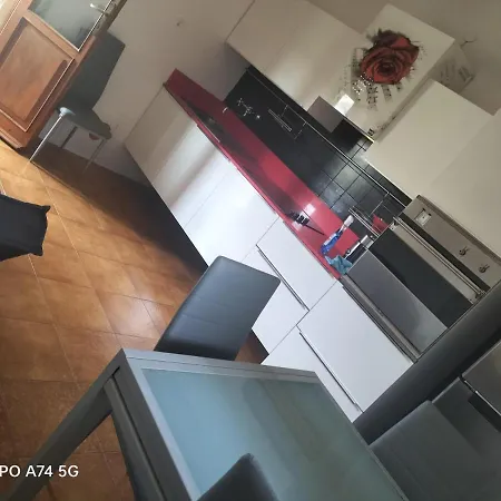 Bilocale Le Rose 瓦达